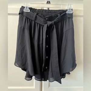 028 Belle & Sky Black Flutter Skirt